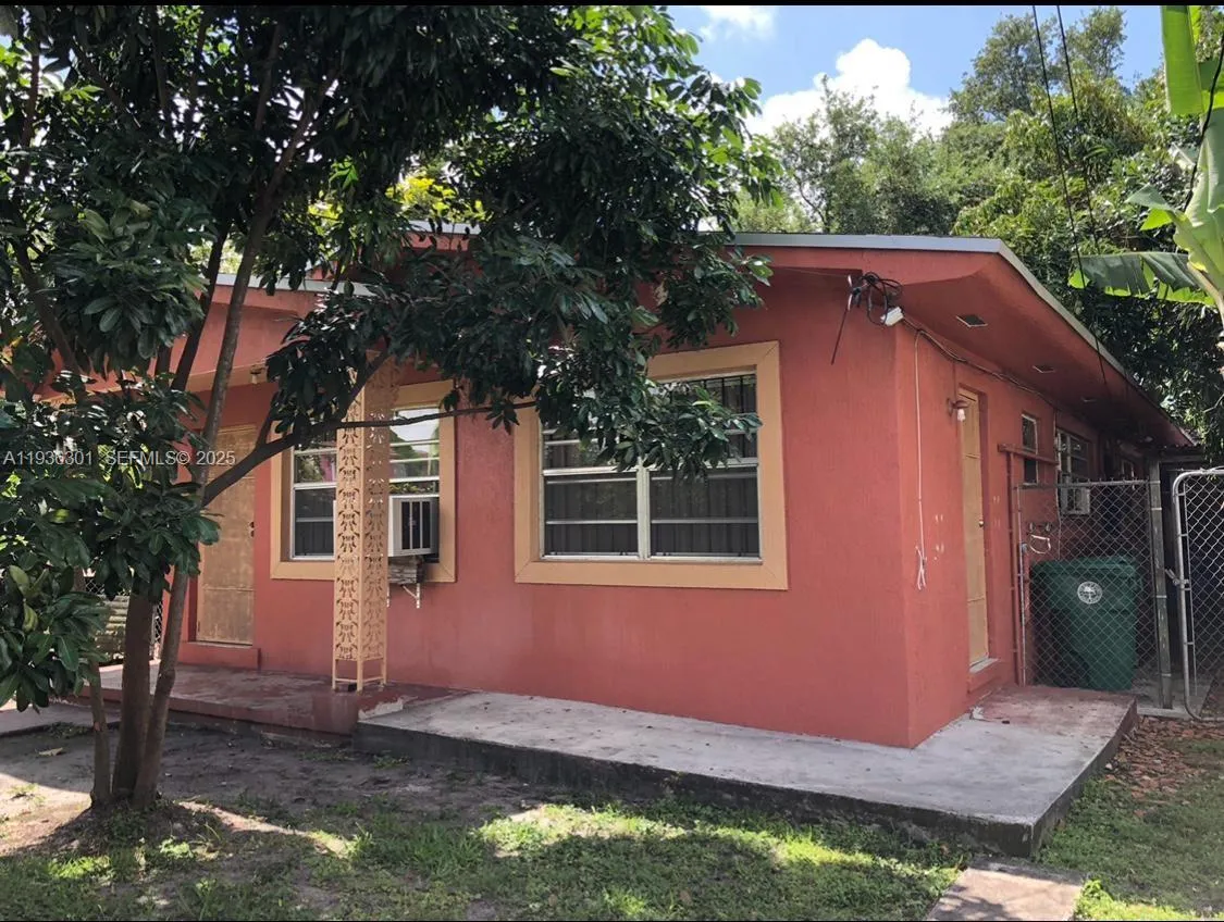 800 NW 57th St, Miami FL 33127