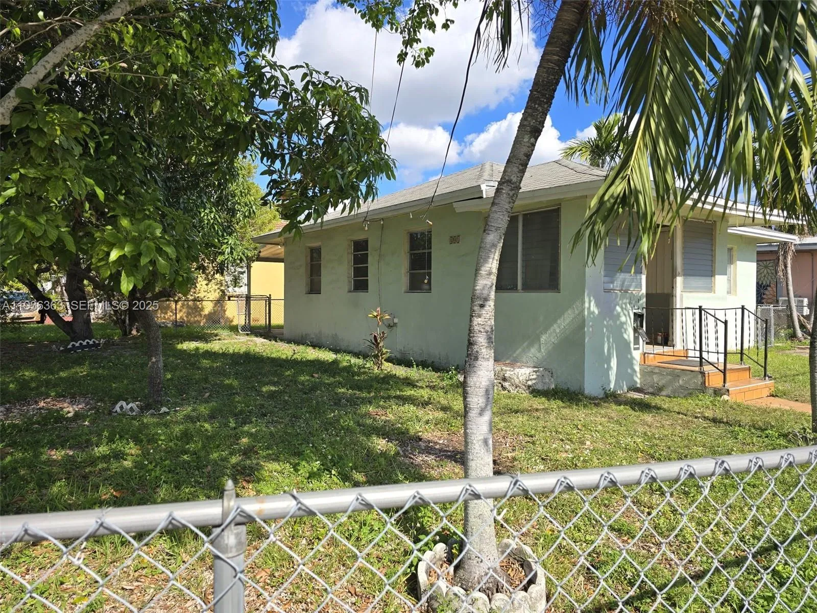 401 NW 33rd Ave, Miami FL 33125