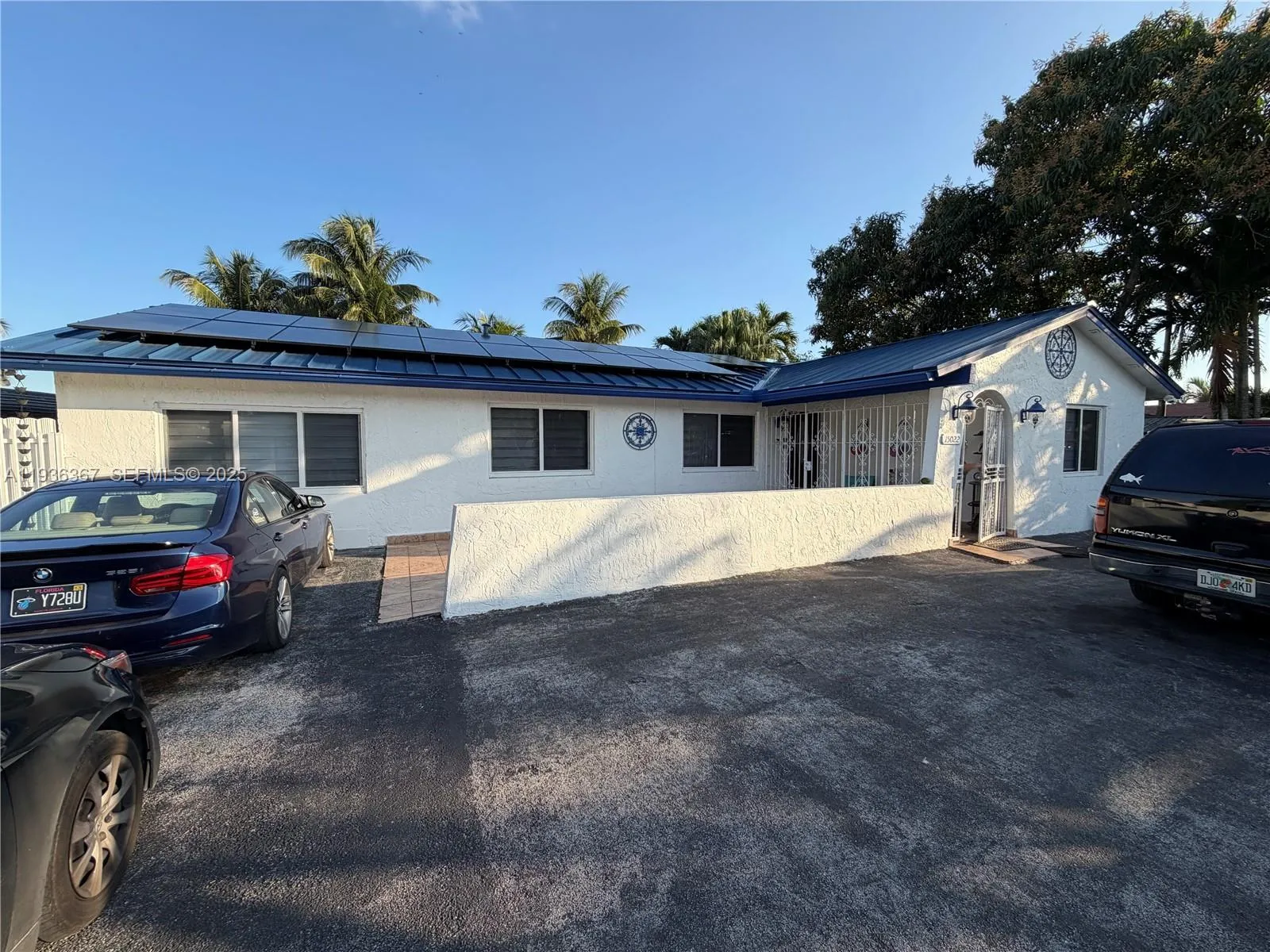3 bedroom 3 bath for sale at 15022 SW 67th Ln, Miami FL 33193