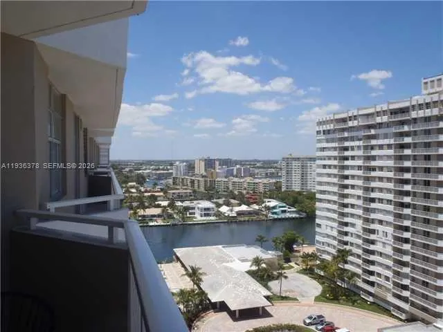1985 S Ocean Dr # 15H, Hallandale Beach FL 33009