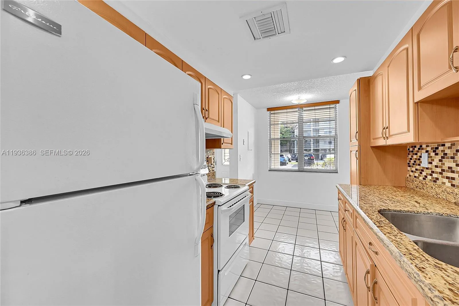4850 NW 29th Ct # 125, Lauderdale Lakes FL 33313