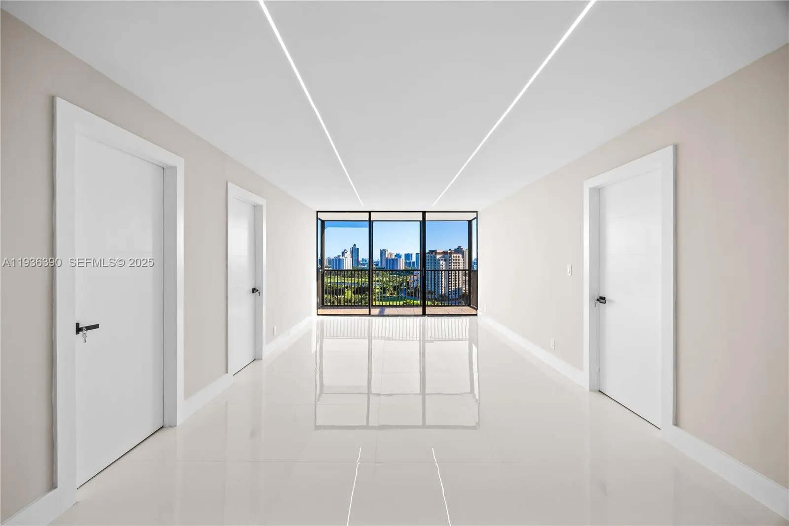 2 bedroom 2 bath Residential for sale at 20379 W Country Club Dr # 1938, Aventura FL 33180