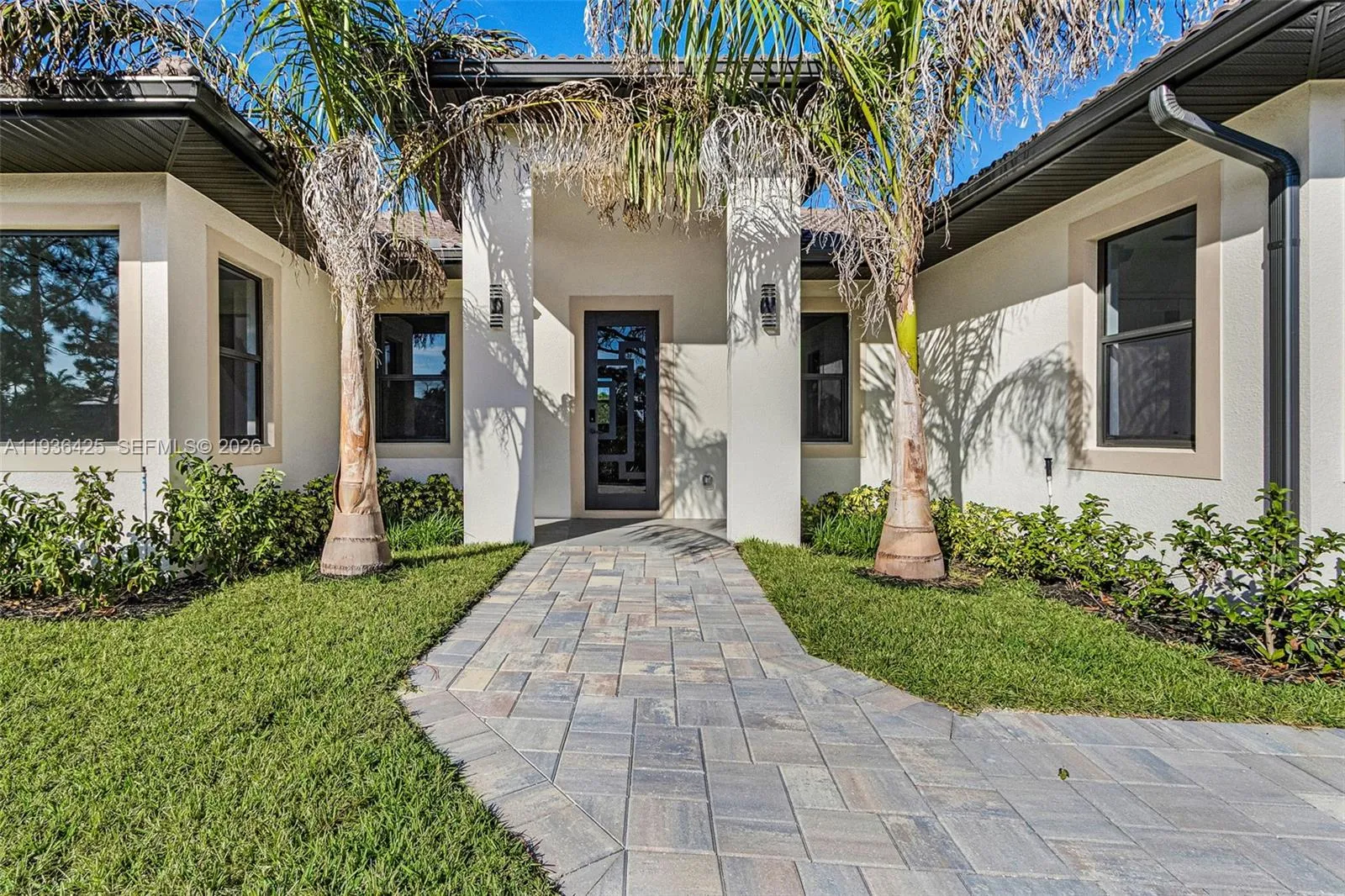 12519 CANOE TRAIL, Other City - In The State Of Florida FL 33922