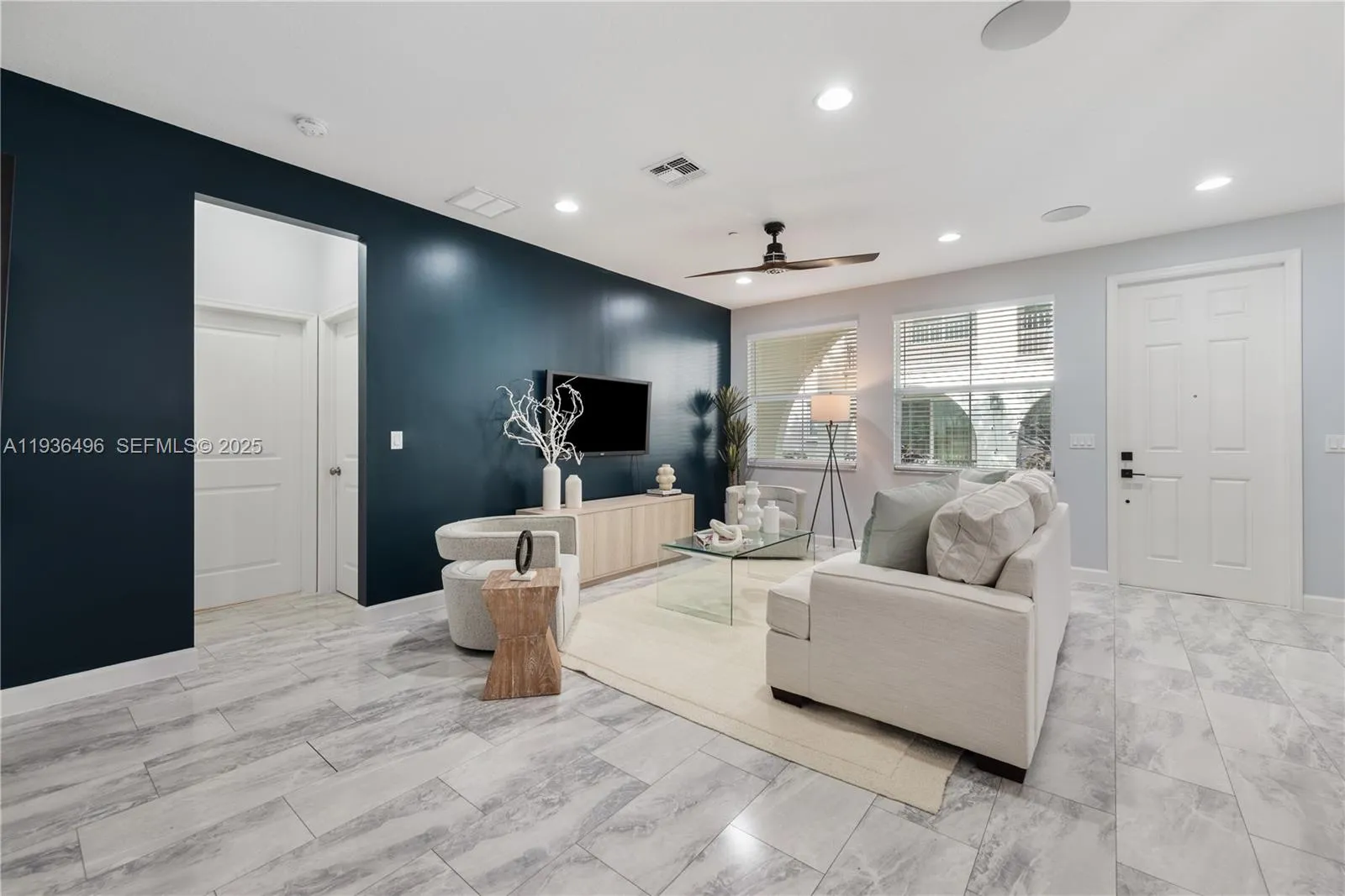 4184 Cascada Cir, Cooper City FL 33024