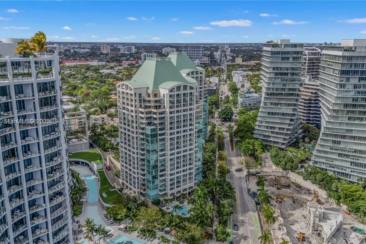 3400 SW 27th Ave # 605, Miami FL 33133