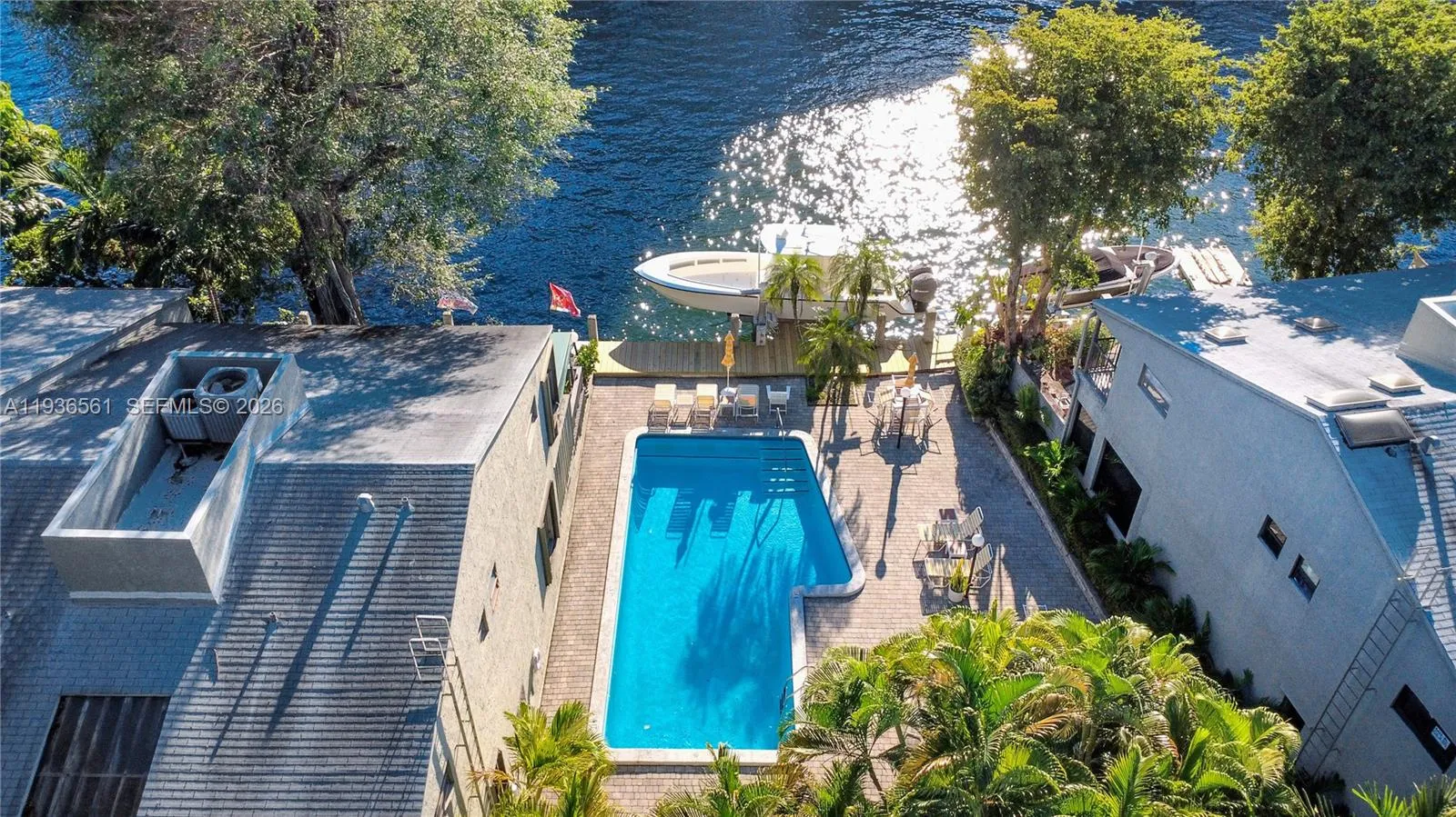 2 bedroom 2 bath for sale at 1000 NW N River Dr # 20, Miami FL 33136