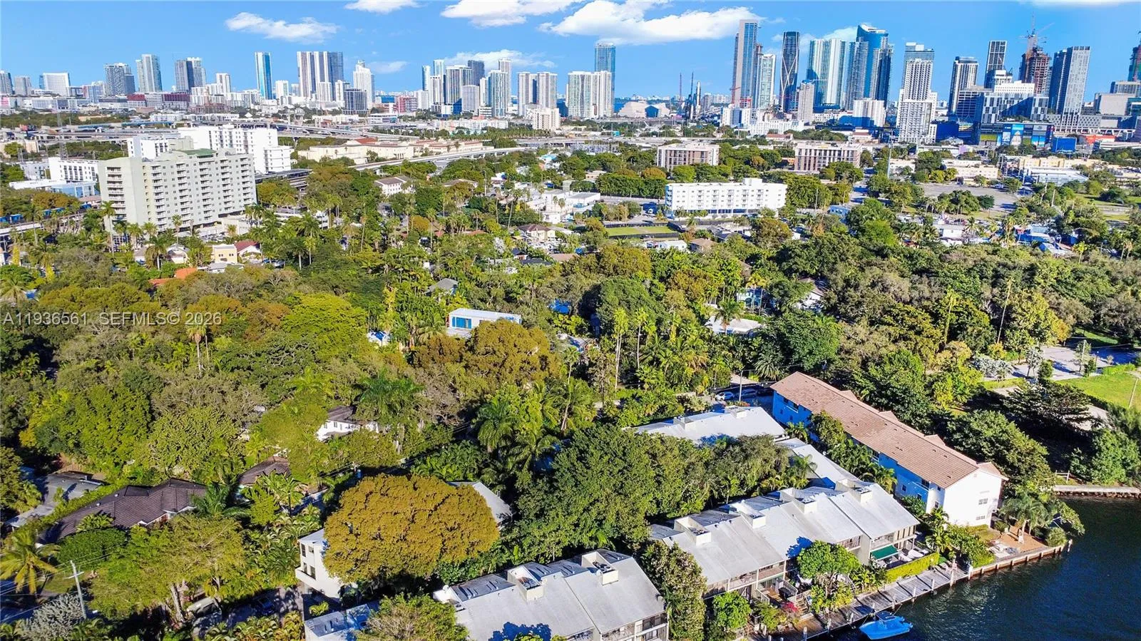 1000 NW N River Dr # 20, Miami FL 33136