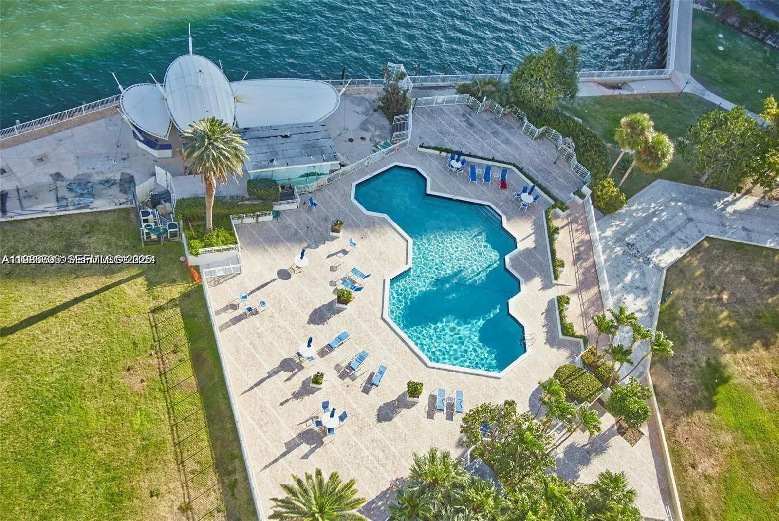 11111 Biscayne Blvd # 18E, Miami FL 33181