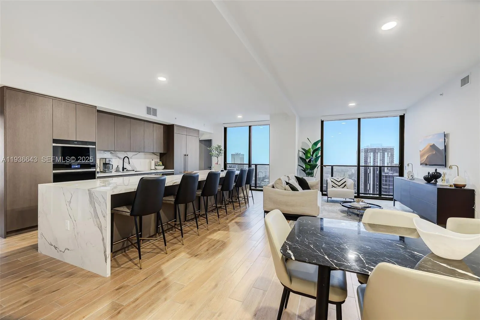 4 bedroom 4 bath for sale at 398 NE 5th St # 3719, Miami FL 33132