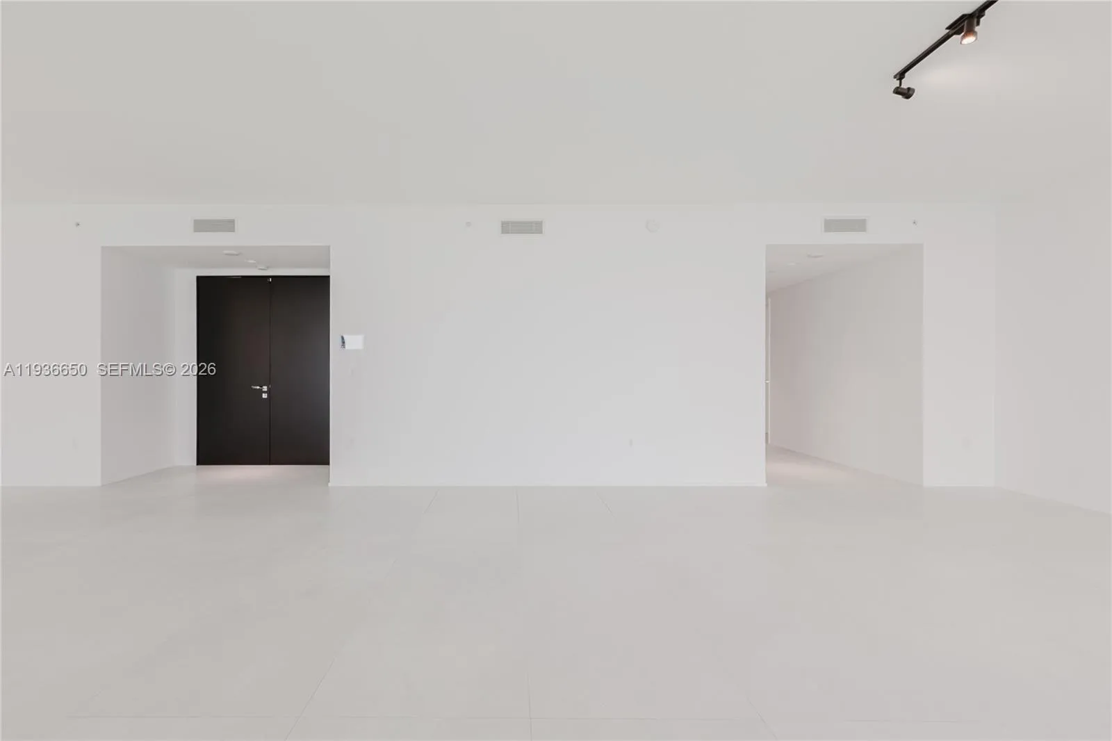 1000 Biscayne Blvd # 3802, Miami FL 33132