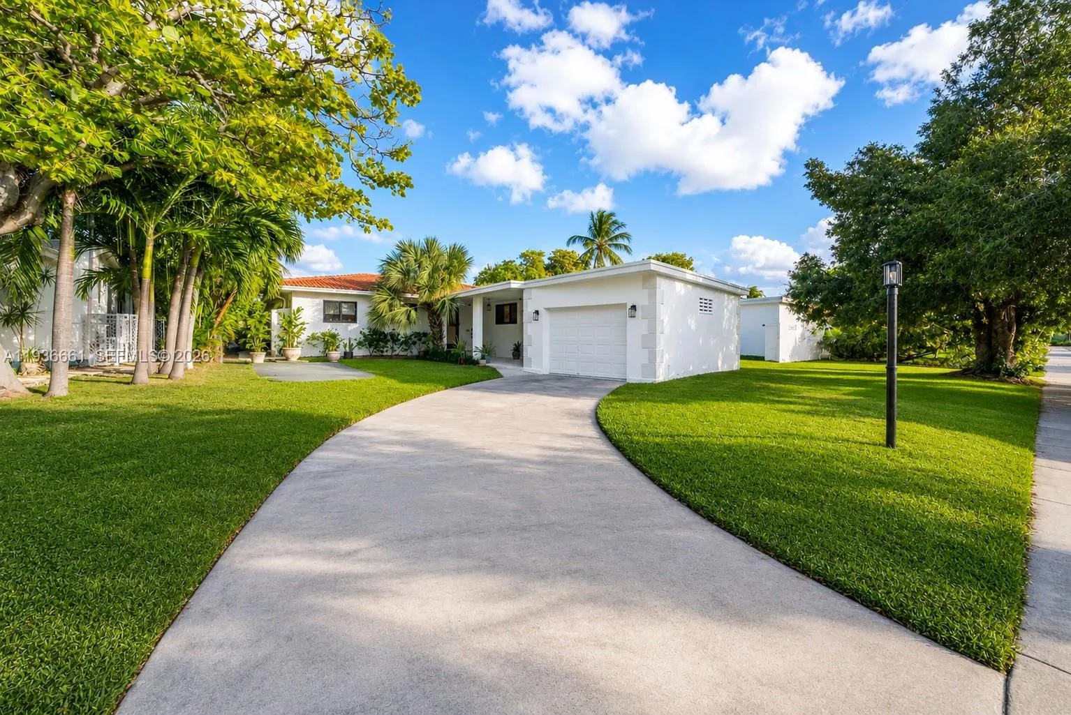 7517 Cutlass Ave, North Bay Village FL 33141