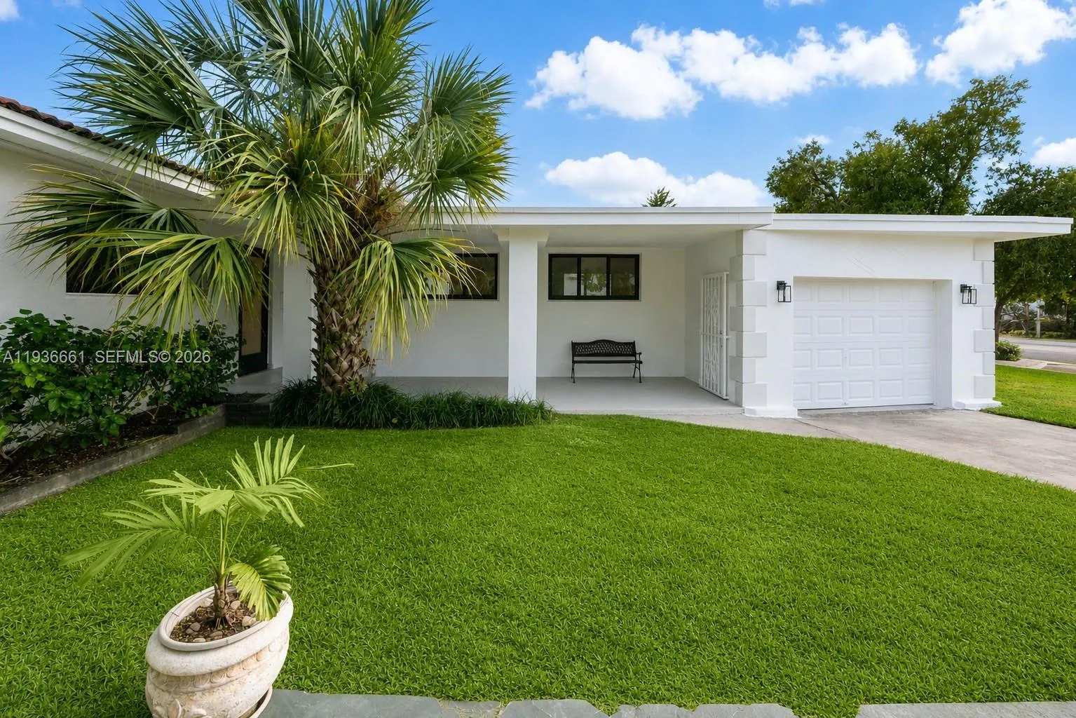 7517 Cutlass Ave, North Bay Village FL 33141