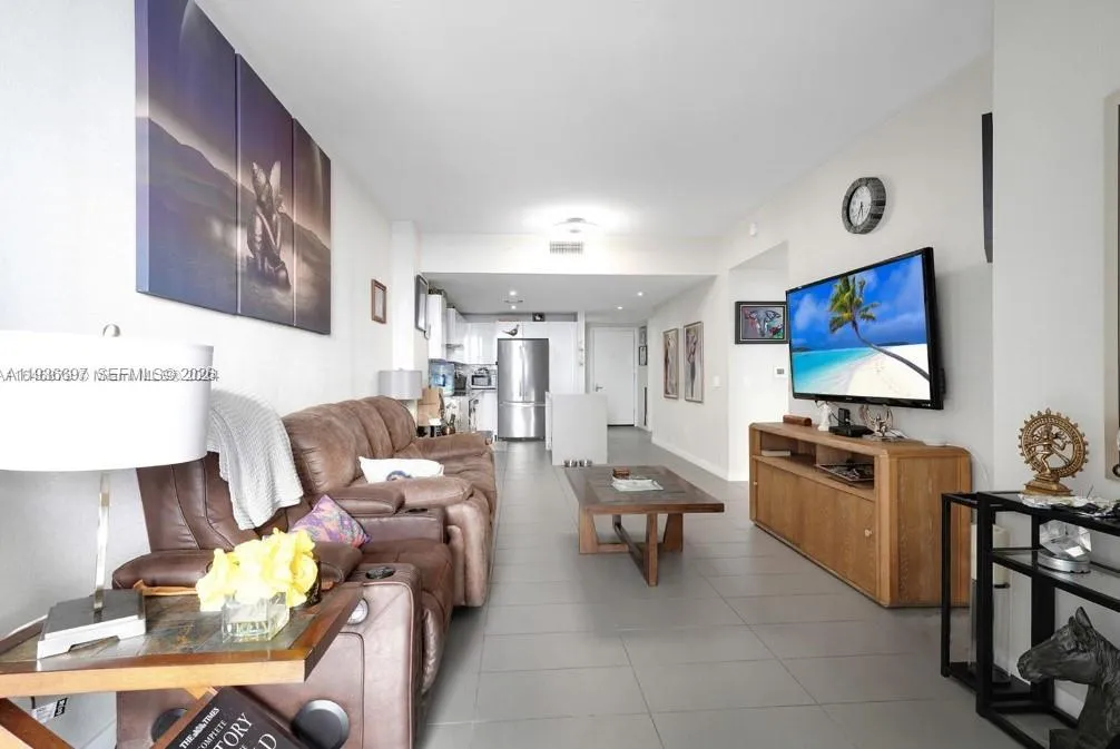 1600 NE 1st Ave # 2811, Miami FL 33132