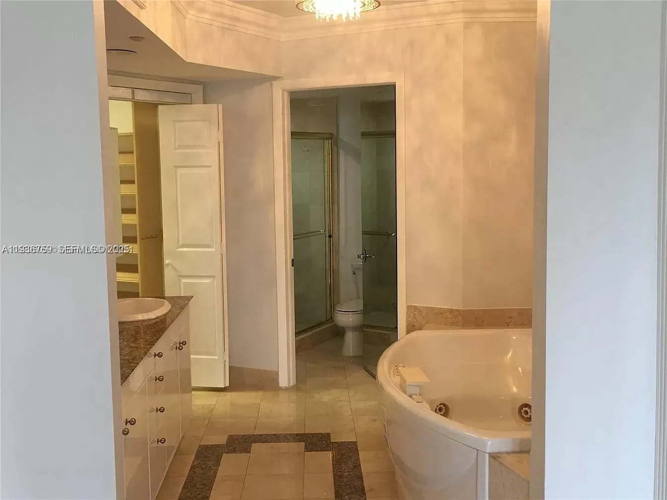 19333 Collins Ave # 1109, Sunny Isles Beach FL 33160