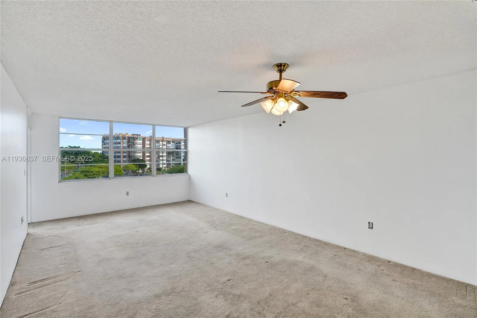 1200 Saint Charles Pl # 413, Pembroke Pines FL 33026