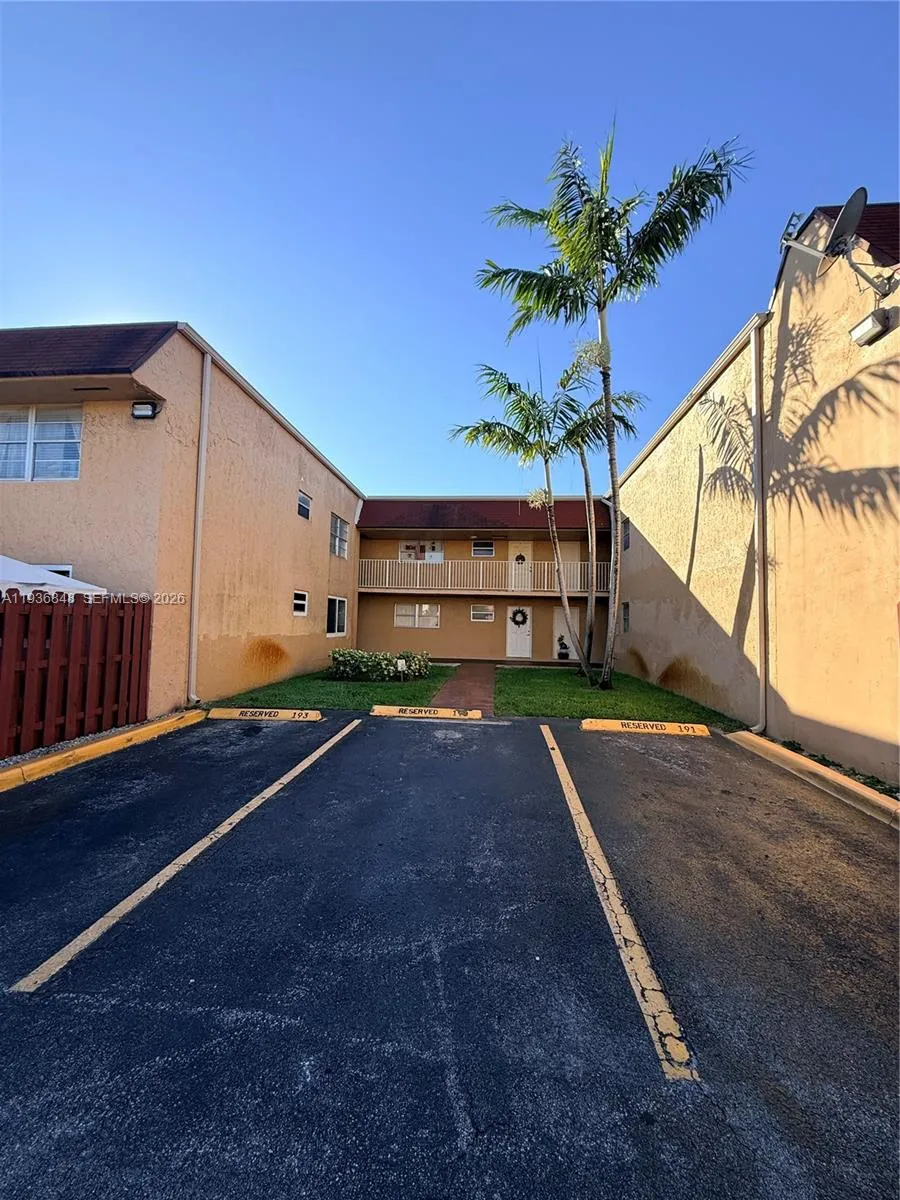 9972 SW 88th St # 1125, Miami FL 33176