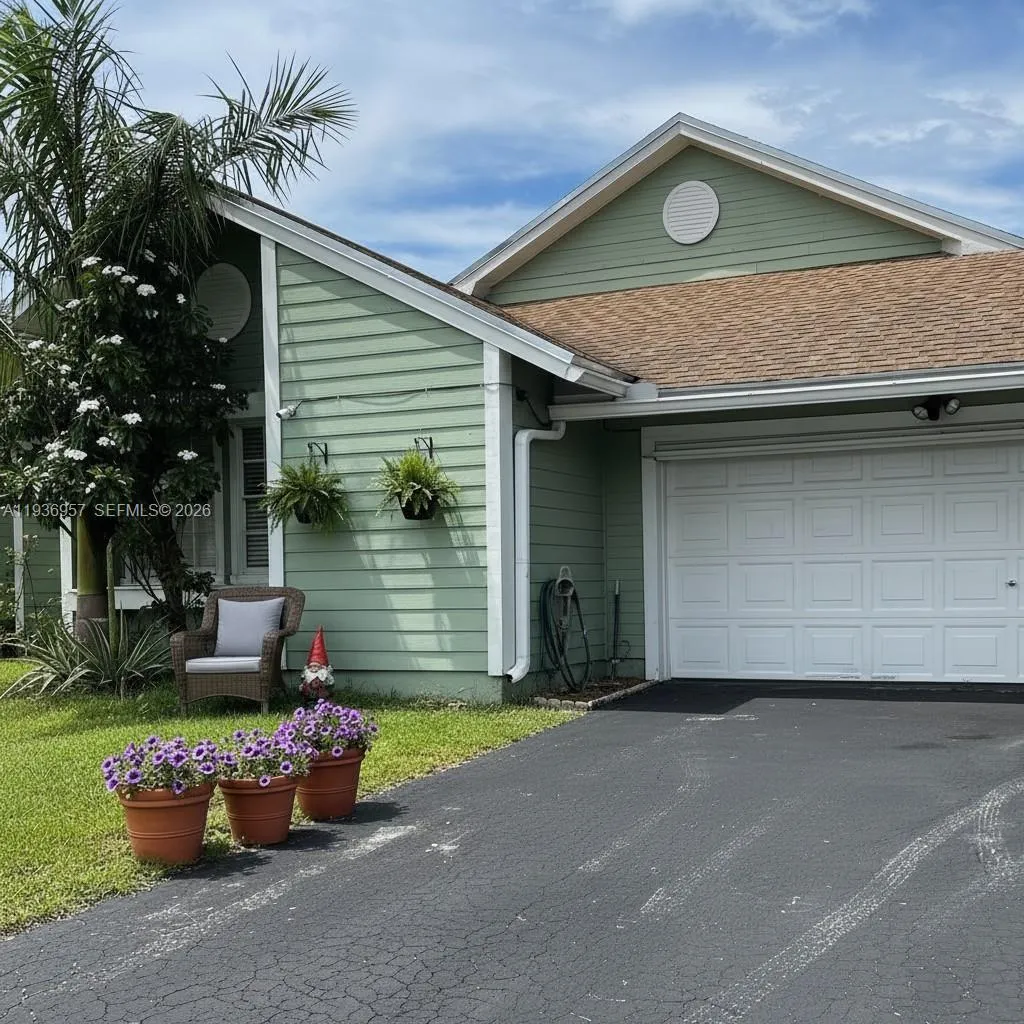 14035 SW 103rd Ter, Miami FL 33186