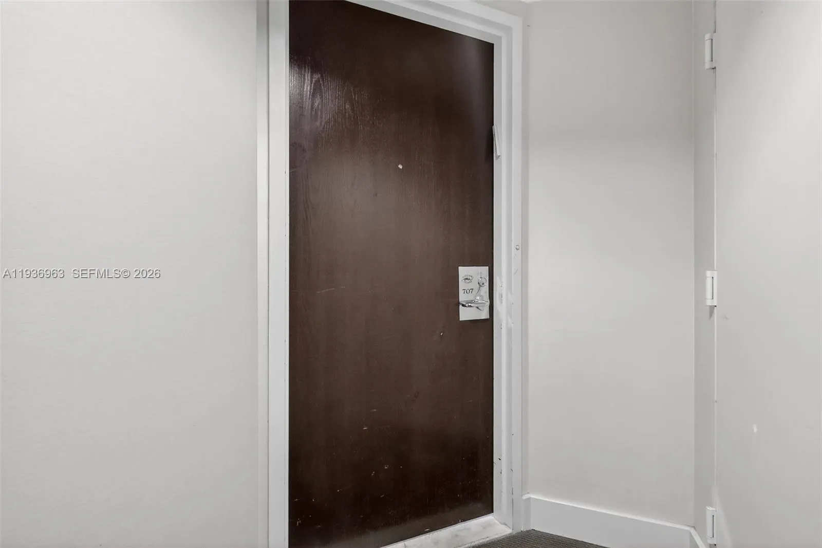 1000 Island Blvd # 707, Aventura FL 33160