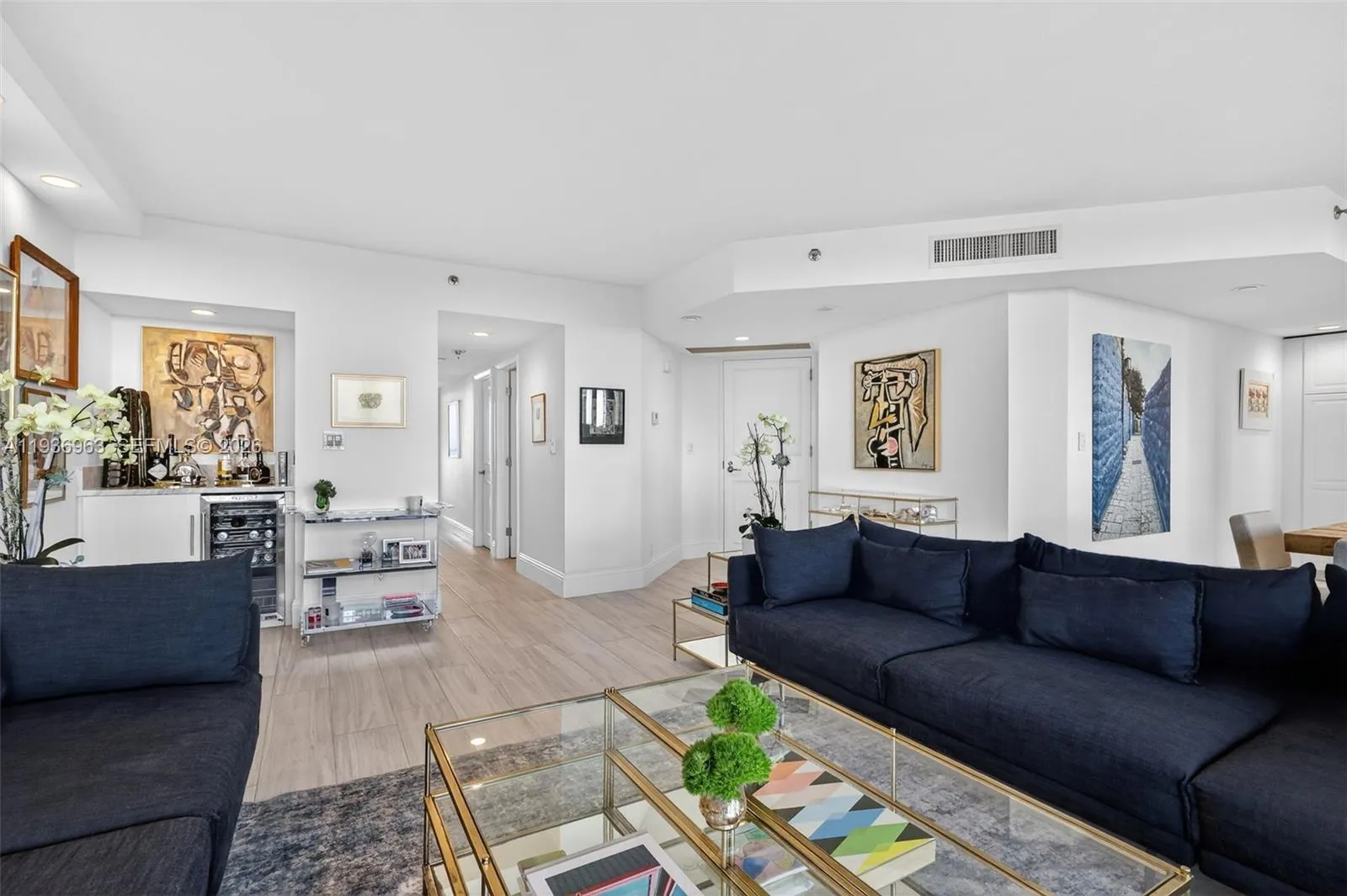 1000 Island Blvd # 707, Aventura FL 33160