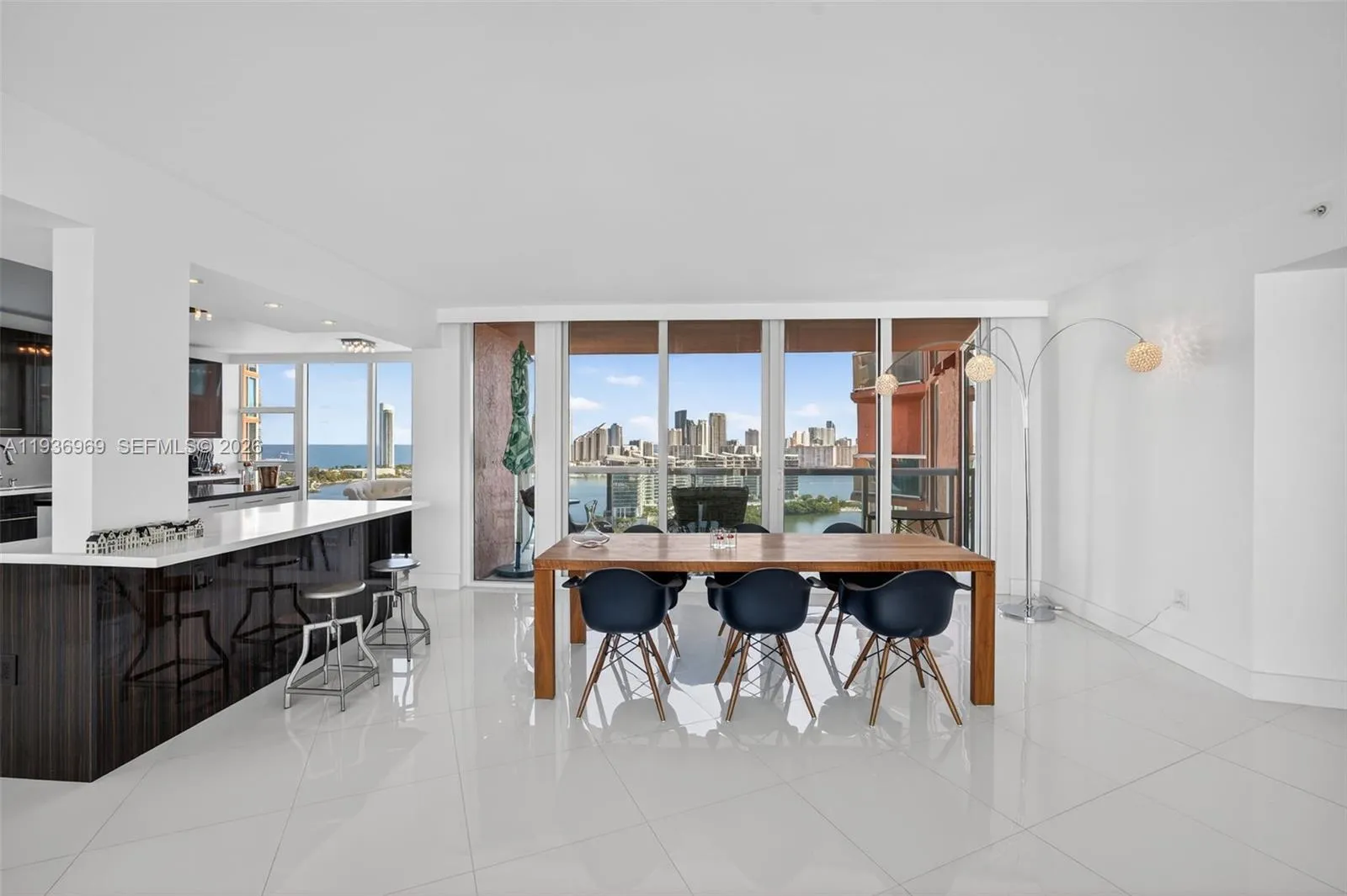 3370 Hidden Bay Dr # 2711, Aventura FL 33180