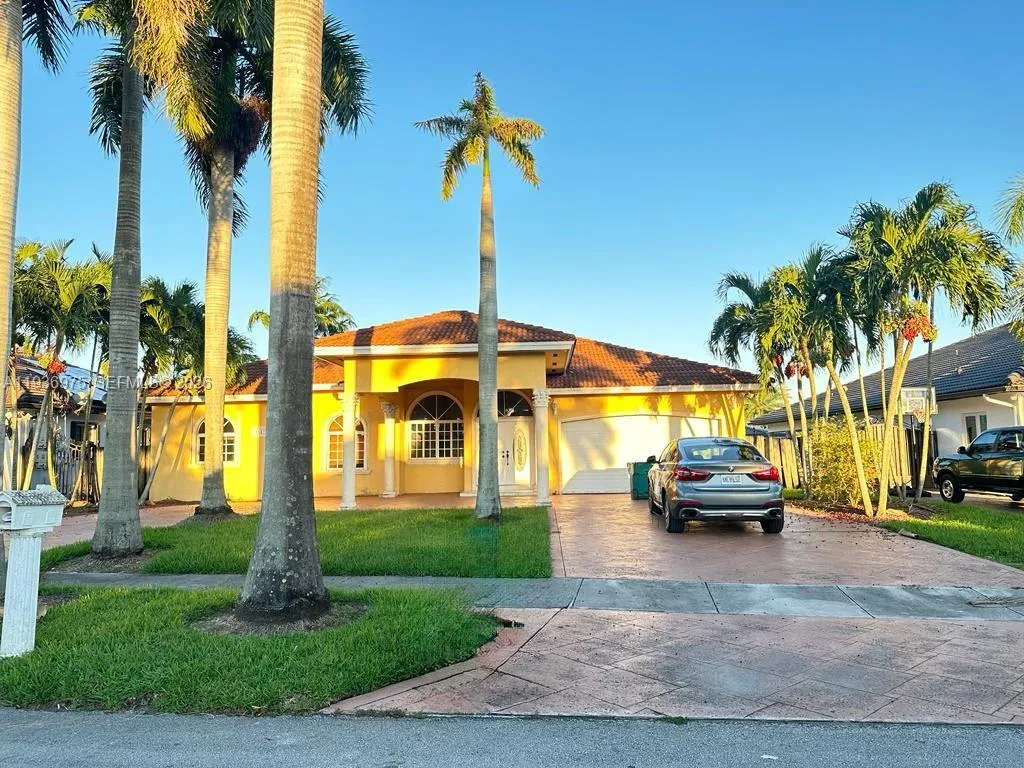 5 bedroom 3 bath for sale at 3187 SW 143 PL, Miami FL 33175