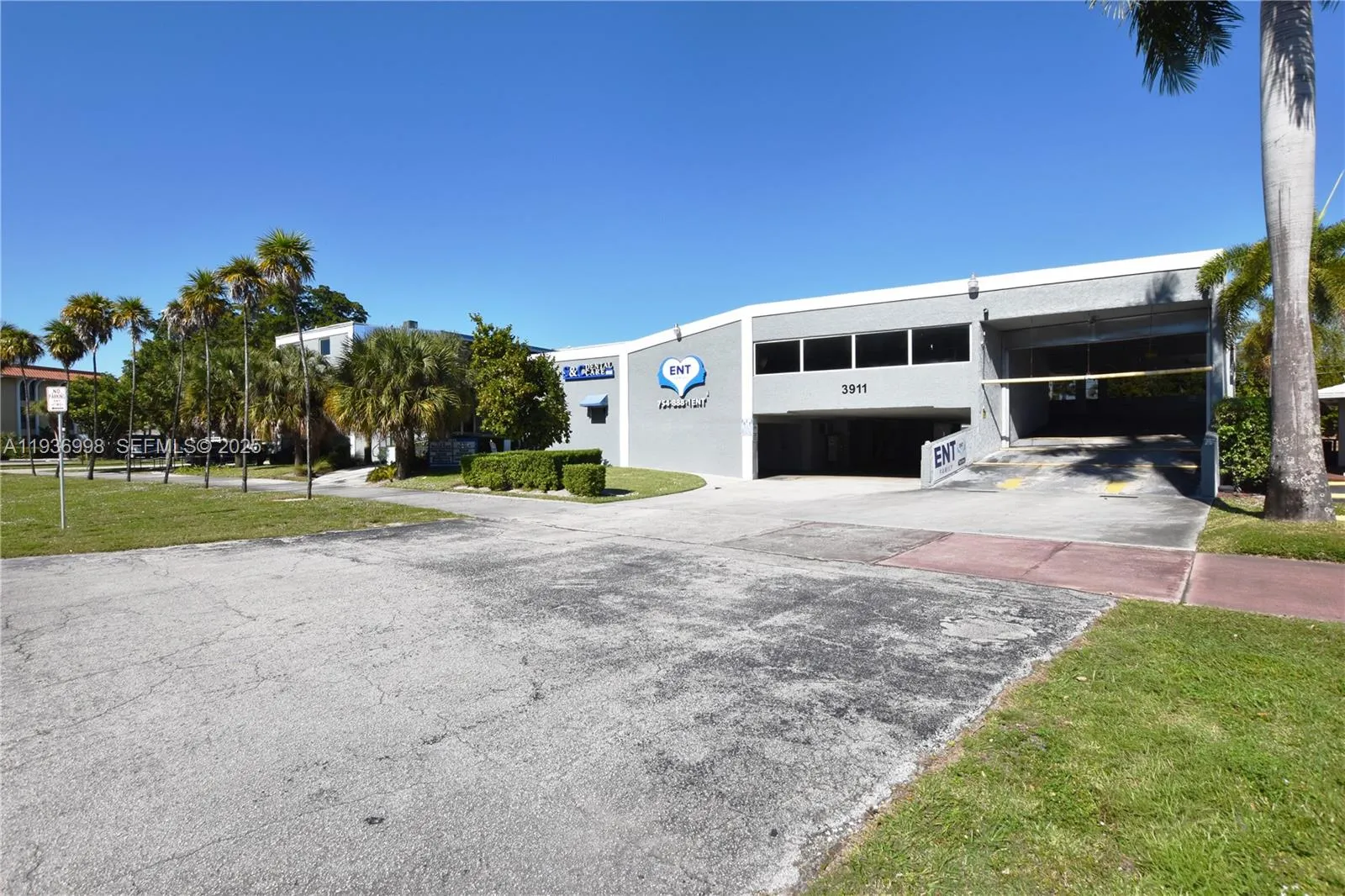 Commercial Sale for sale at 3911 Hollywood Blvd # 106, Hollywood FL 33021
