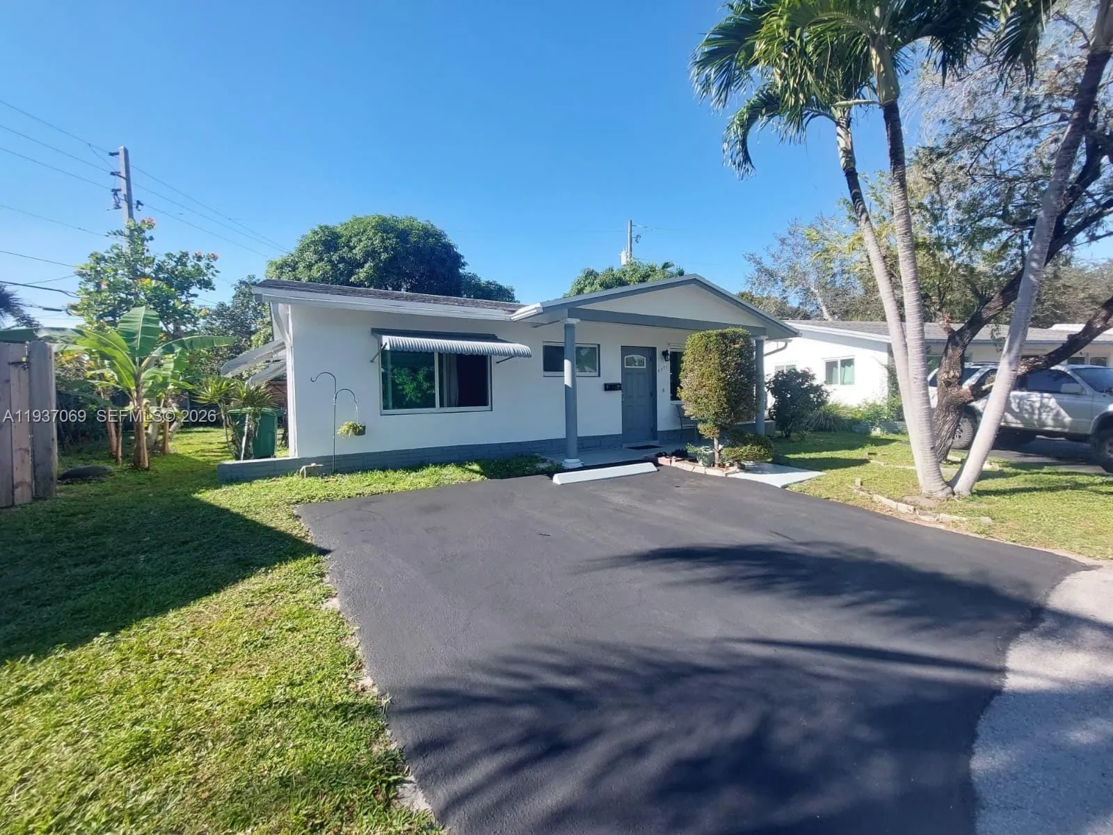 4571 NW 19th Way, Tamarac FL 33309