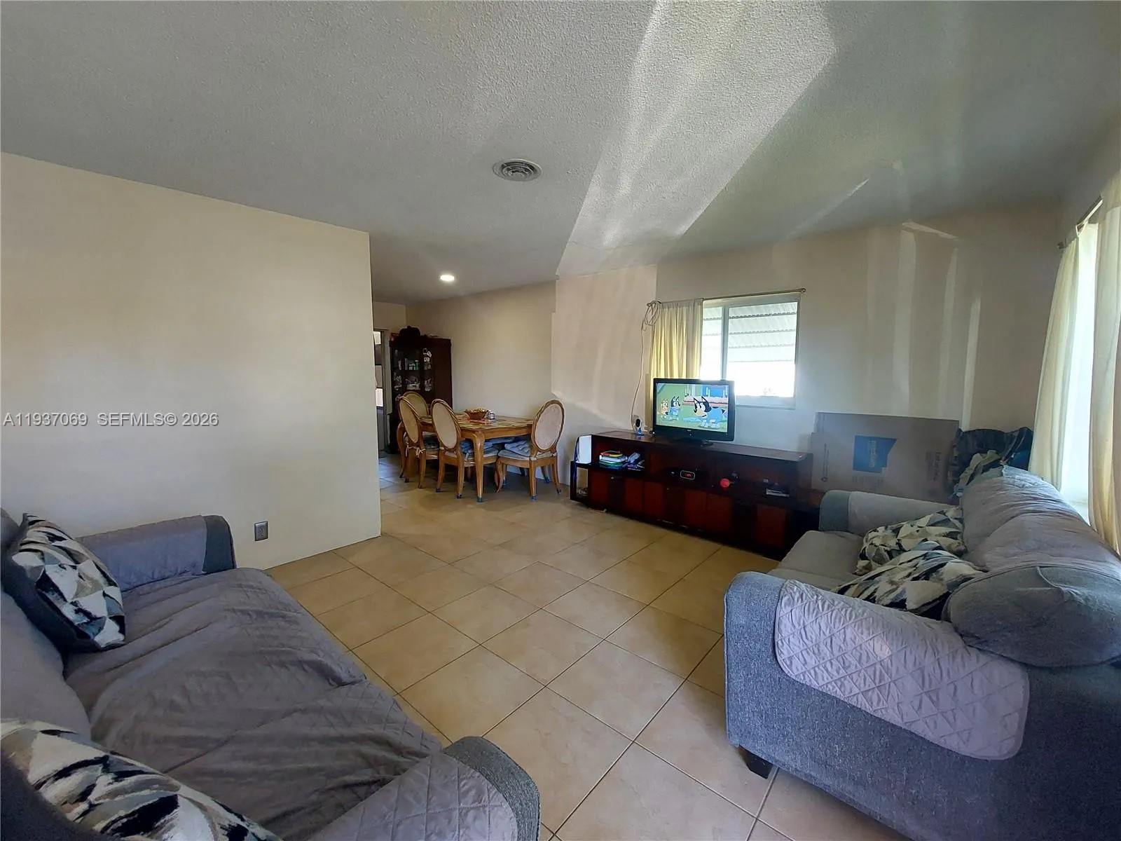 4571 NW 19th Way, Tamarac FL 33309
