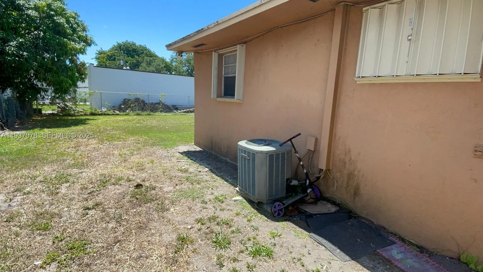 8201 NW 6th Ave, Miami FL 33150