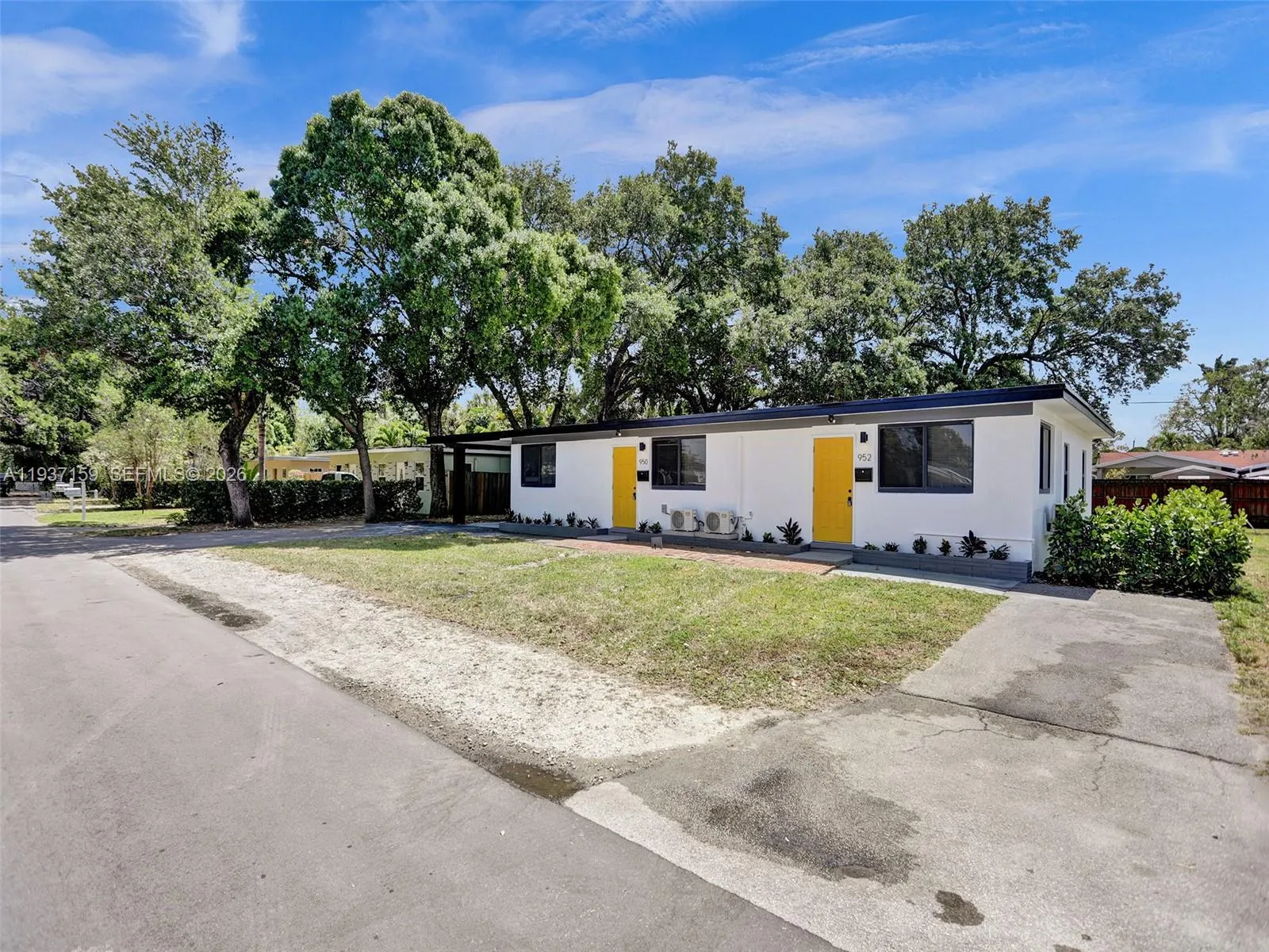 950 SW 29th St, Fort Lauderdale FL 33315