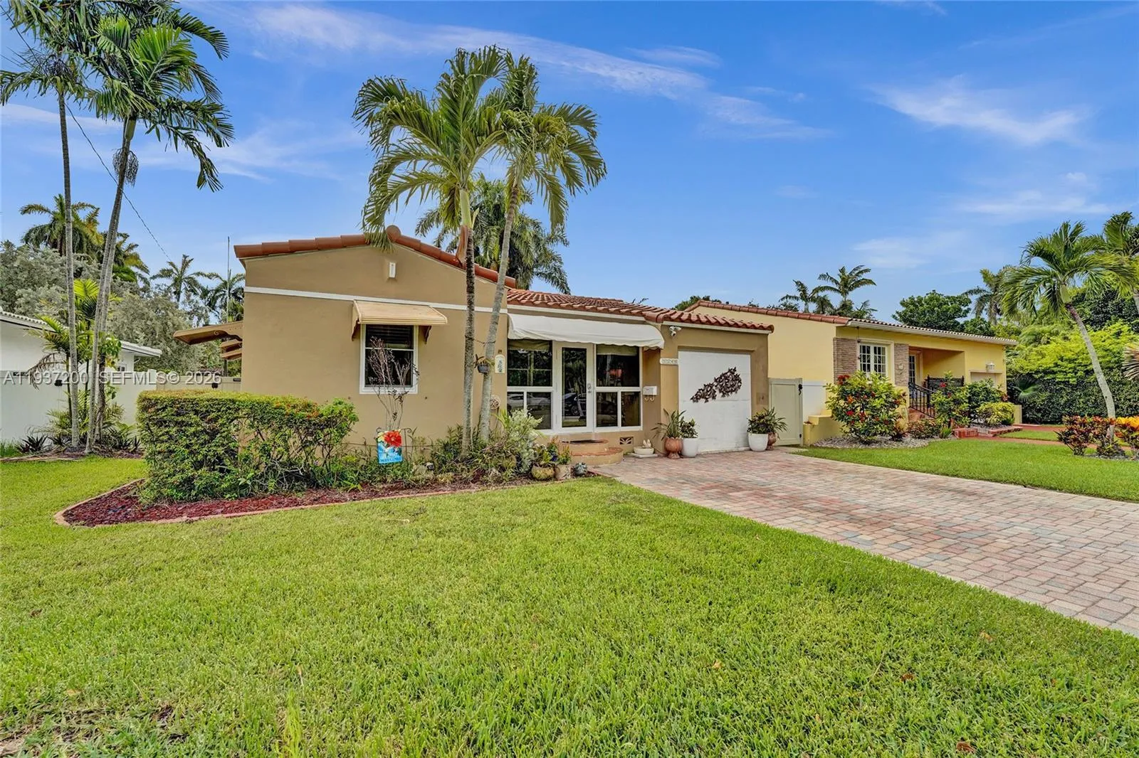 2 bedroom 2 bath Residential for sale at 1340 Jackson St, Hollywood FL 33019