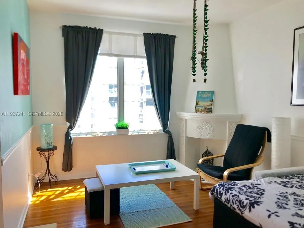 1 bath for sale at 610 8th St # 204, Miami Beach FL 33139