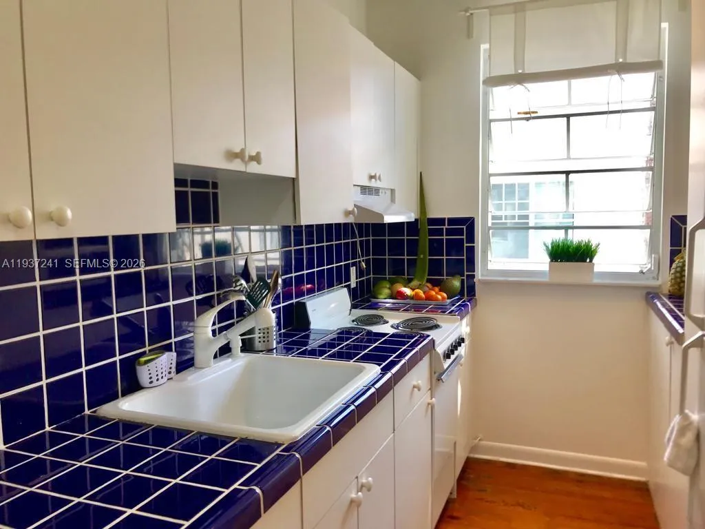 610 8th St # 204, Miami Beach FL 33139