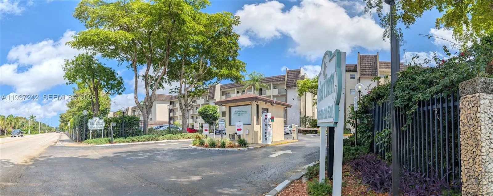 2 bedroom 2 bath Residential for sale at 6080 NW 44th St # 305, Lauderhill FL 33319