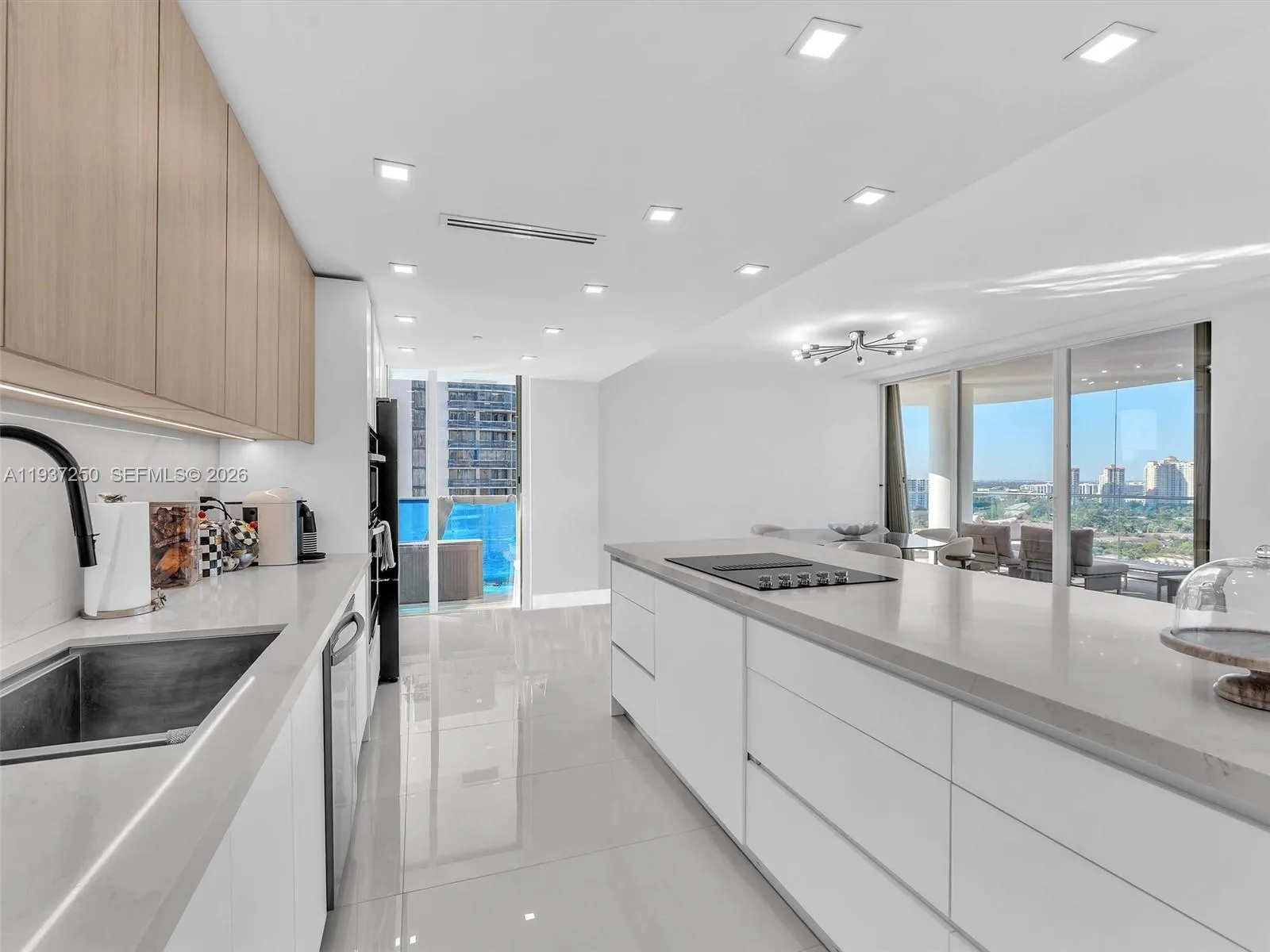 19707 Turnberry Way # 22D, Aventura FL 33180