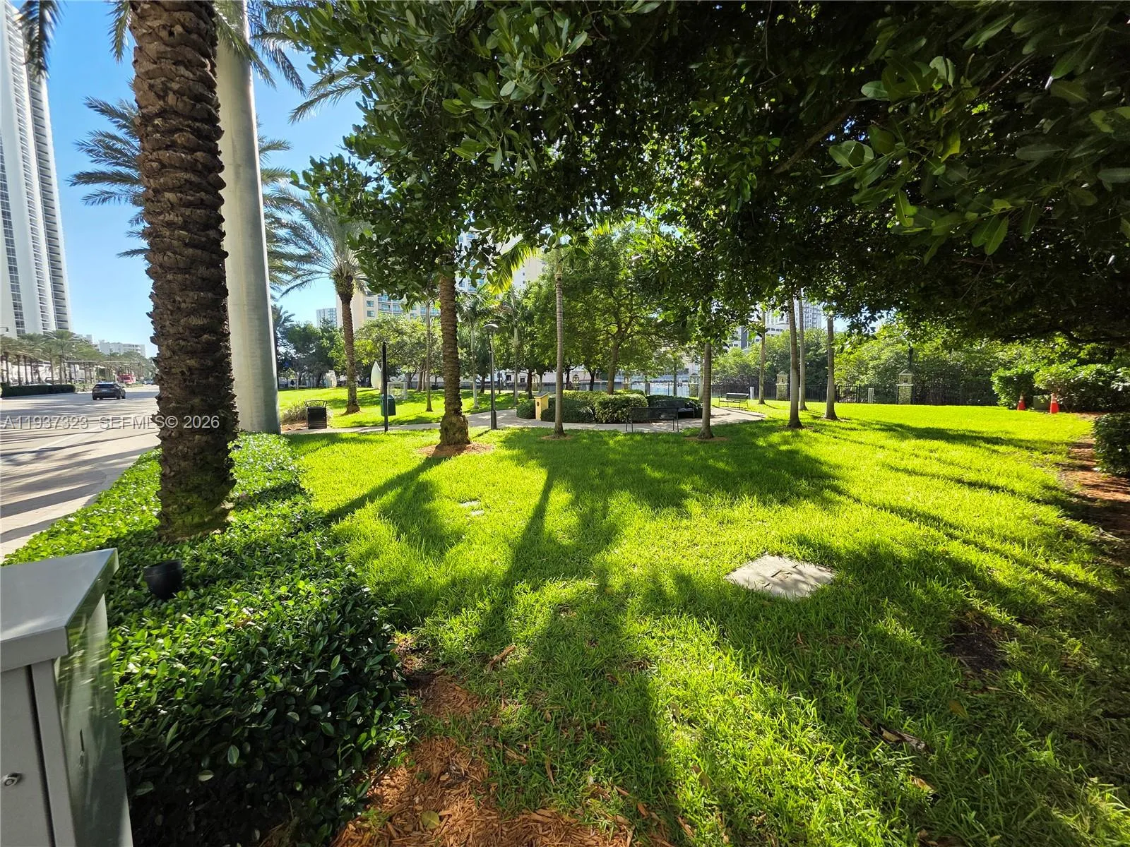 310 Poinciana Dr # 802, Sunny Isles Beach FL 33160