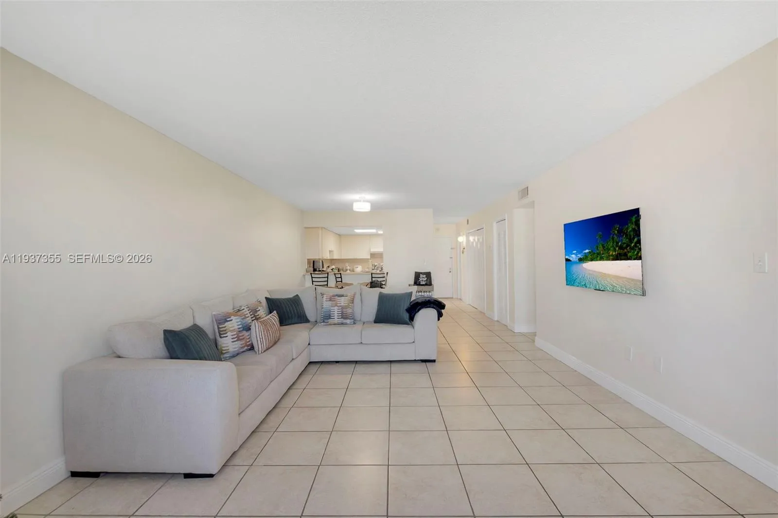 2 bedroom 1 bath Residential for sale at 6940 Miami Gardens Dr # 531, Hialeah FL 33015