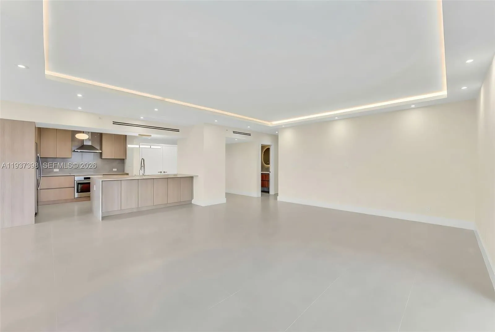 2 bedroom 2 bath for sale at 19355 Turnberry Way # 4K, Aventura FL 33180