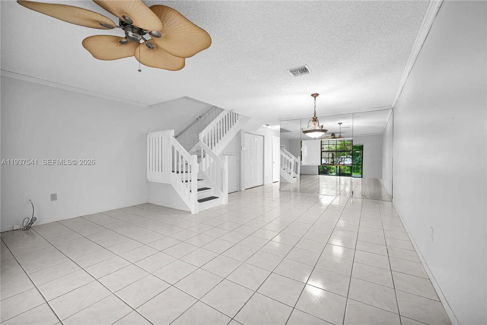 2 bedroom 2 bath for sale at 502 Westree Ln, Plantation FL 33324