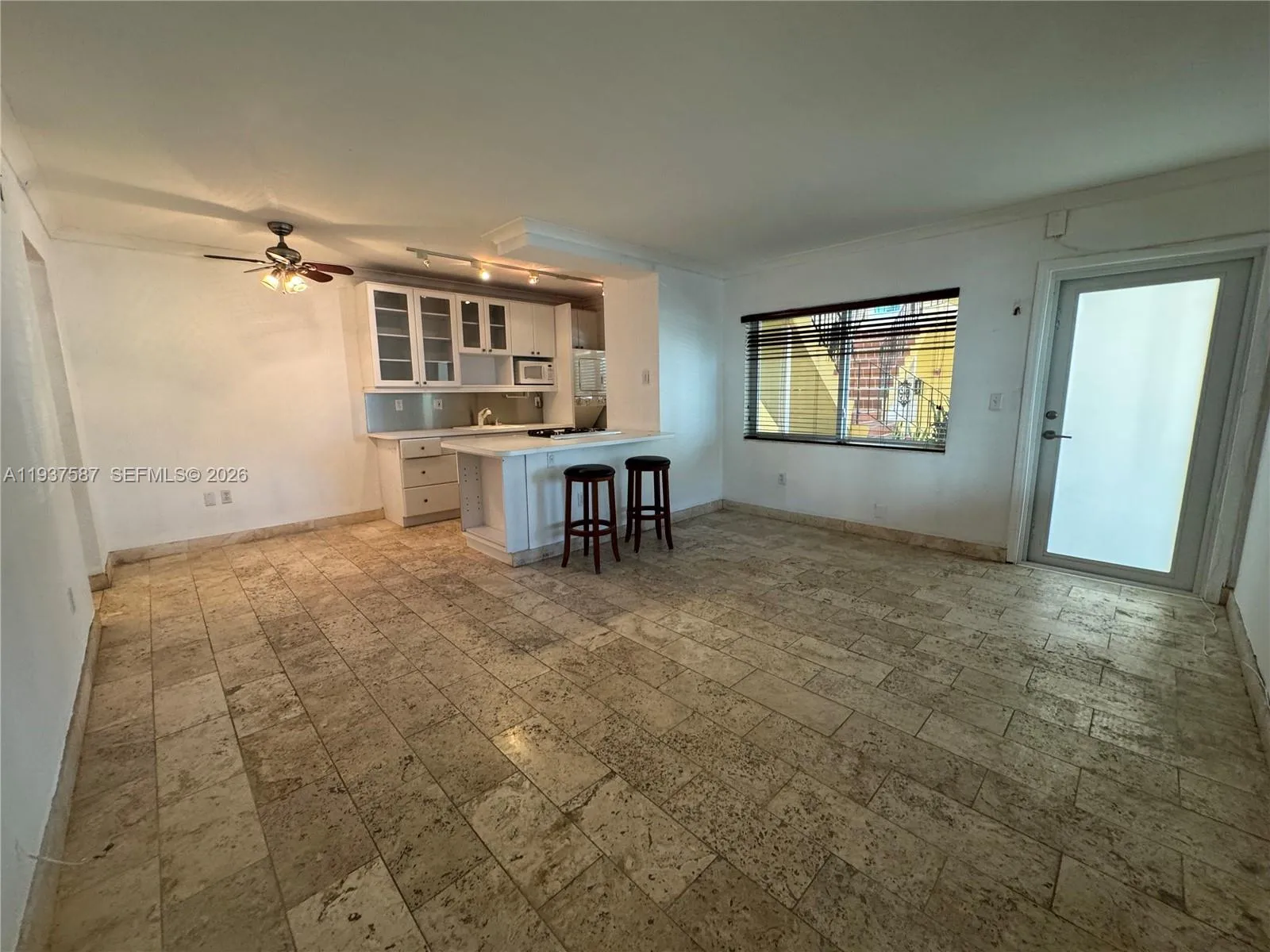 75 Washington Ave # 12, Miami Beach FL 33139