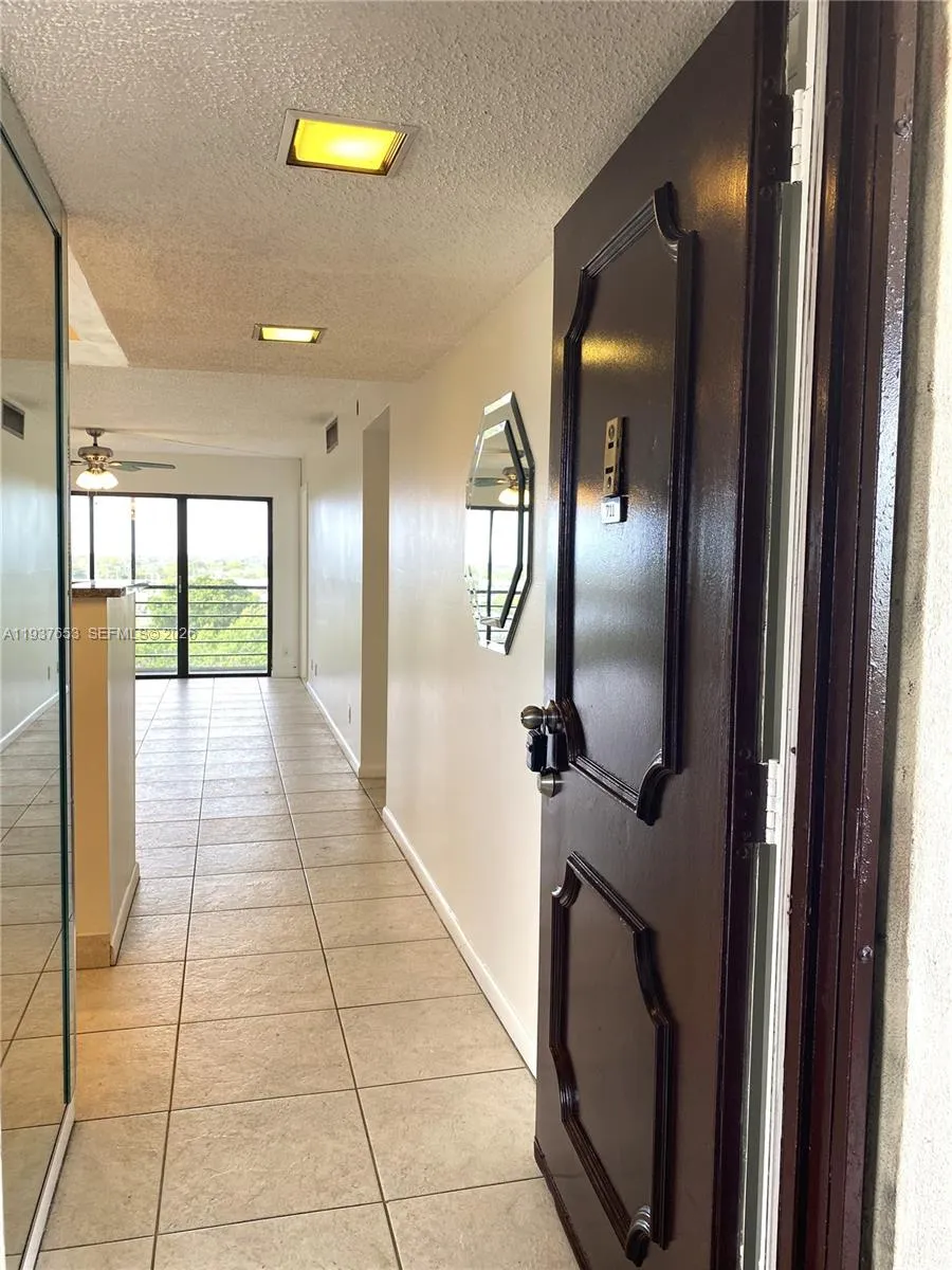 2322 S Cypress Bend Dr # 711, Pompano Beach FL 33069
