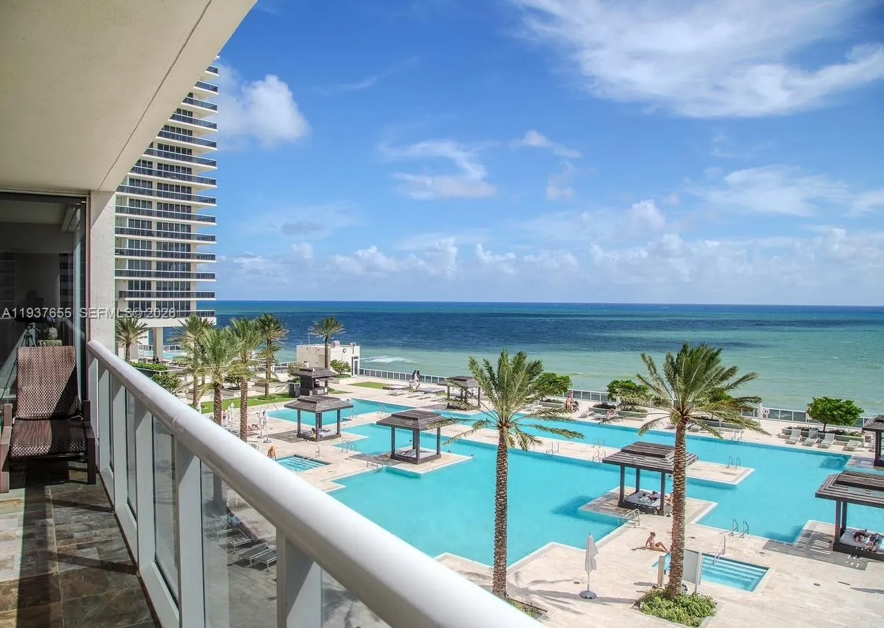 3 bedroom 3 bath for sale at 1850 S Ocean Dr # 1004, Hallandale Beach FL 33009