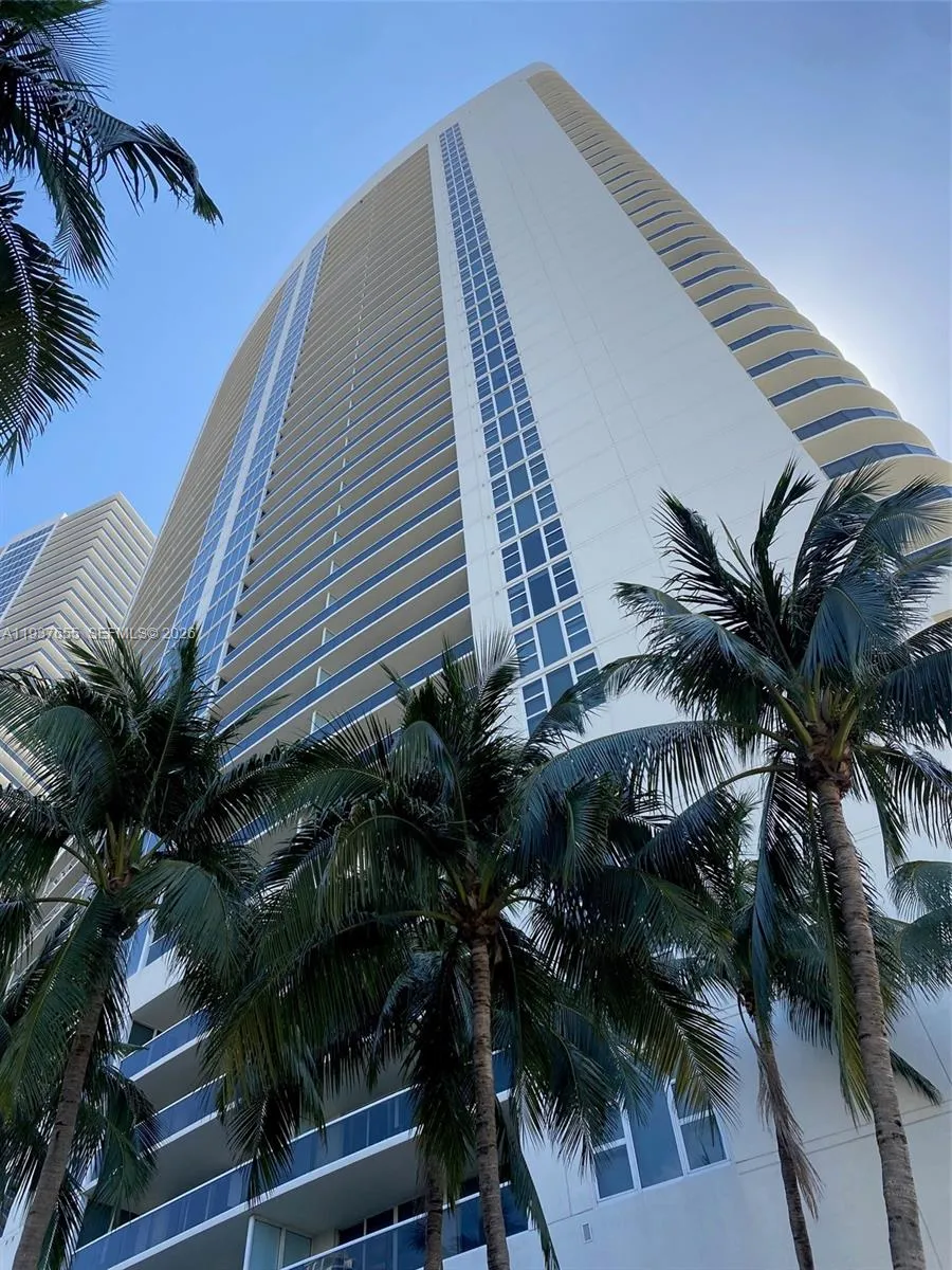 1850 S Ocean Dr # 1004, Hallandale Beach FL 33009