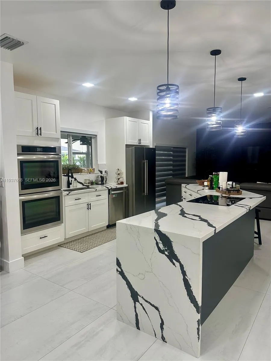 14789 SW 142nd St, Miami FL 33196