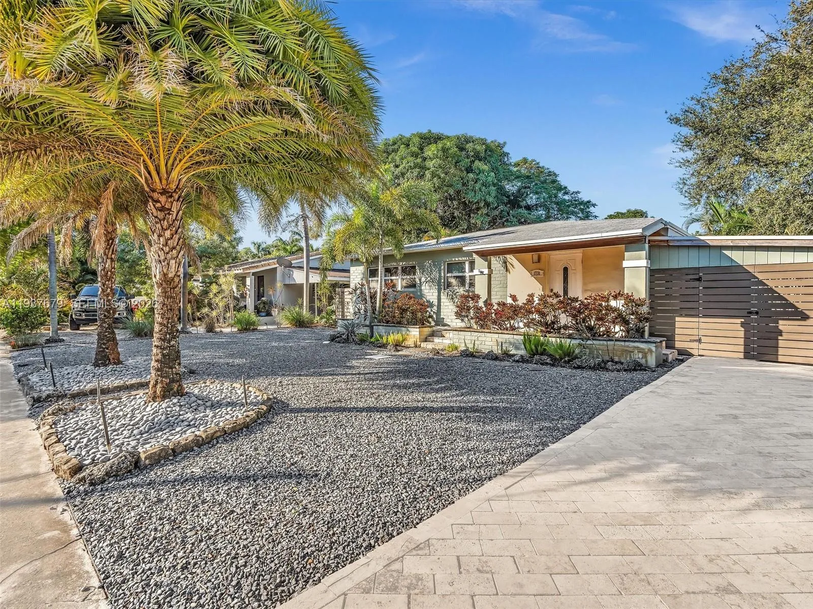 731 NW 7th Ter, Fort Lauderdale FL 33311