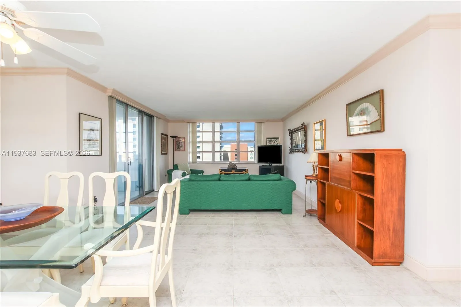 2 bedroom 2 bath for sale at 2780 NE 183rd St # 901, Aventura FL 33160