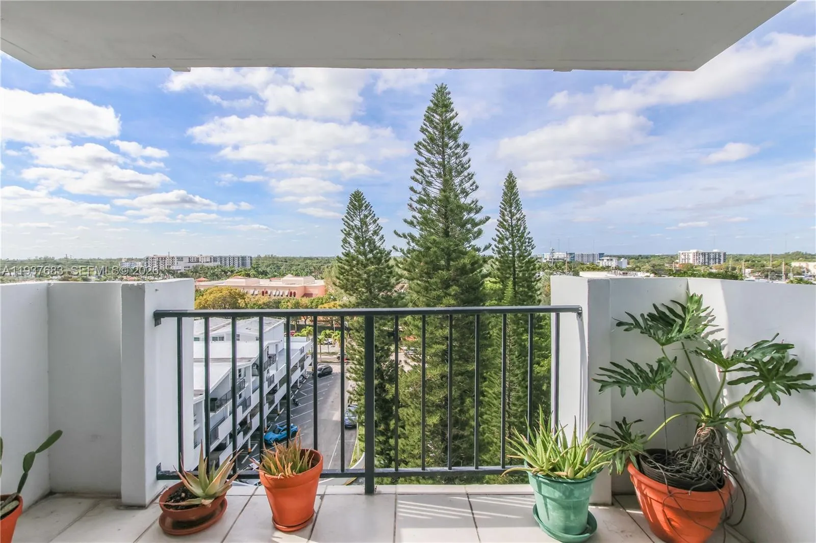 2780 NE 183rd St # 901, Aventura FL 33160