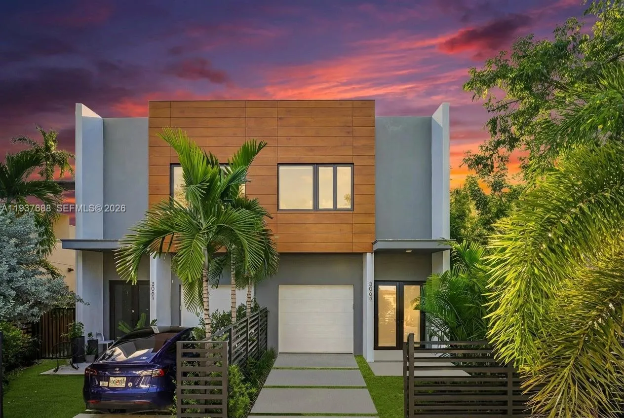3063 Elizabeth St, Miami FL 33133