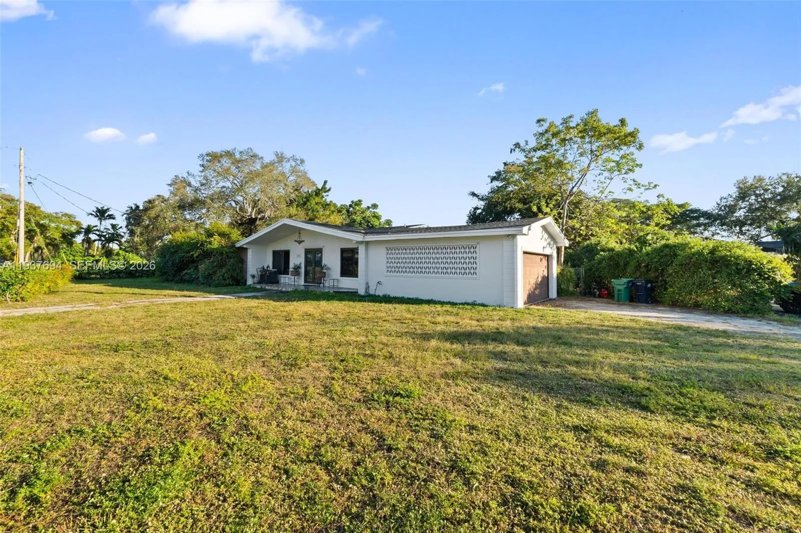 8690 SW 104th St, Miami FL 33156