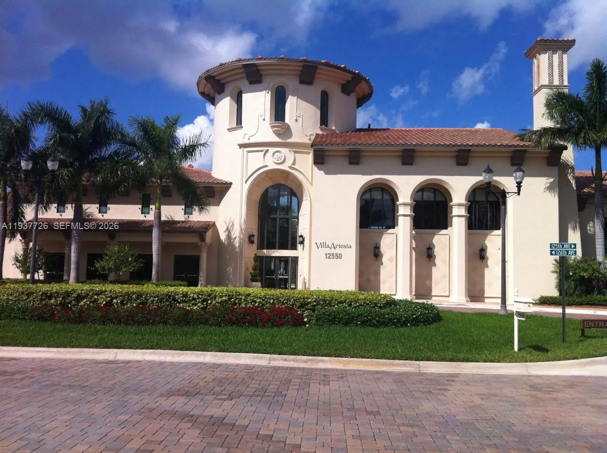 2 bedroom 2 bath for sale at 3020 NW 125th Ave # 415, Sunrise FL 33323